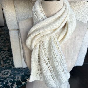 Elegant White Knit Scarf